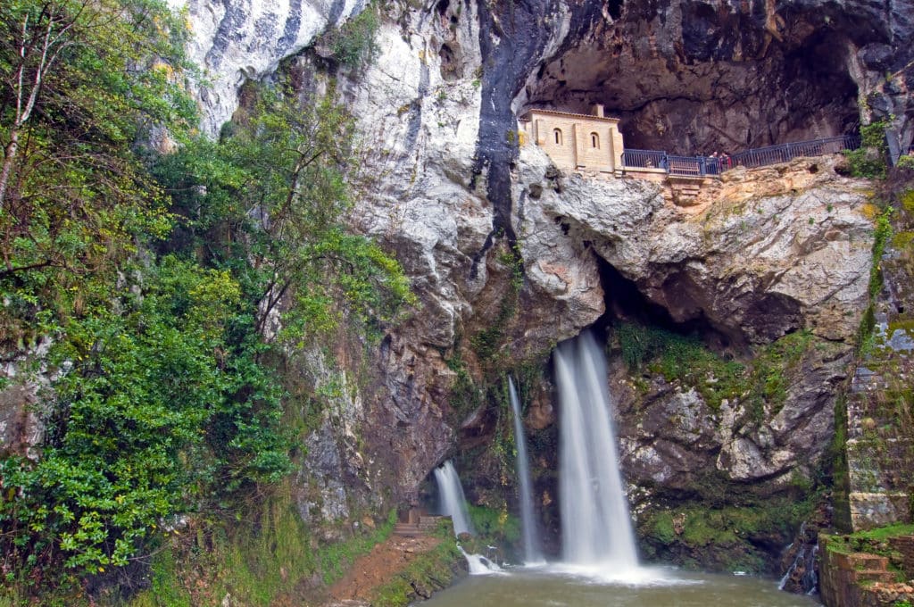 Cueva de Covadonga.