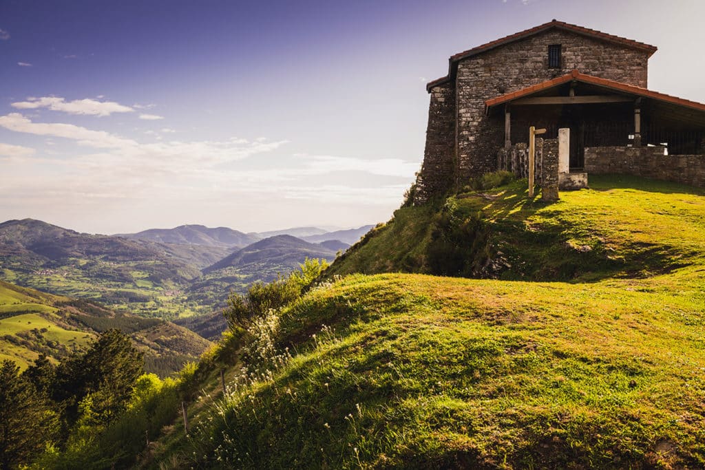 Ruta al monte Kolitza en Enkarterri