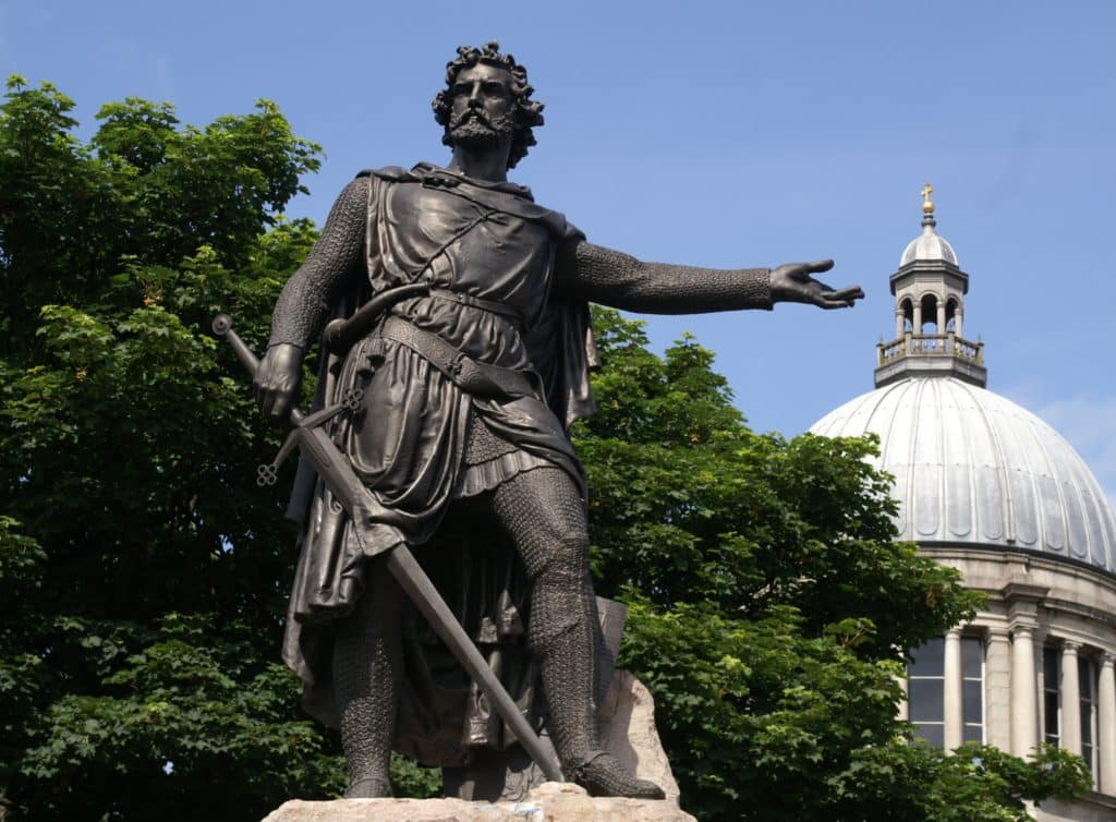 Estatua de William Wallace en Aberdeen (Escocia).