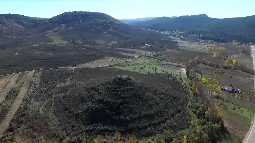 Pirámide en Cuenca (Cañete)