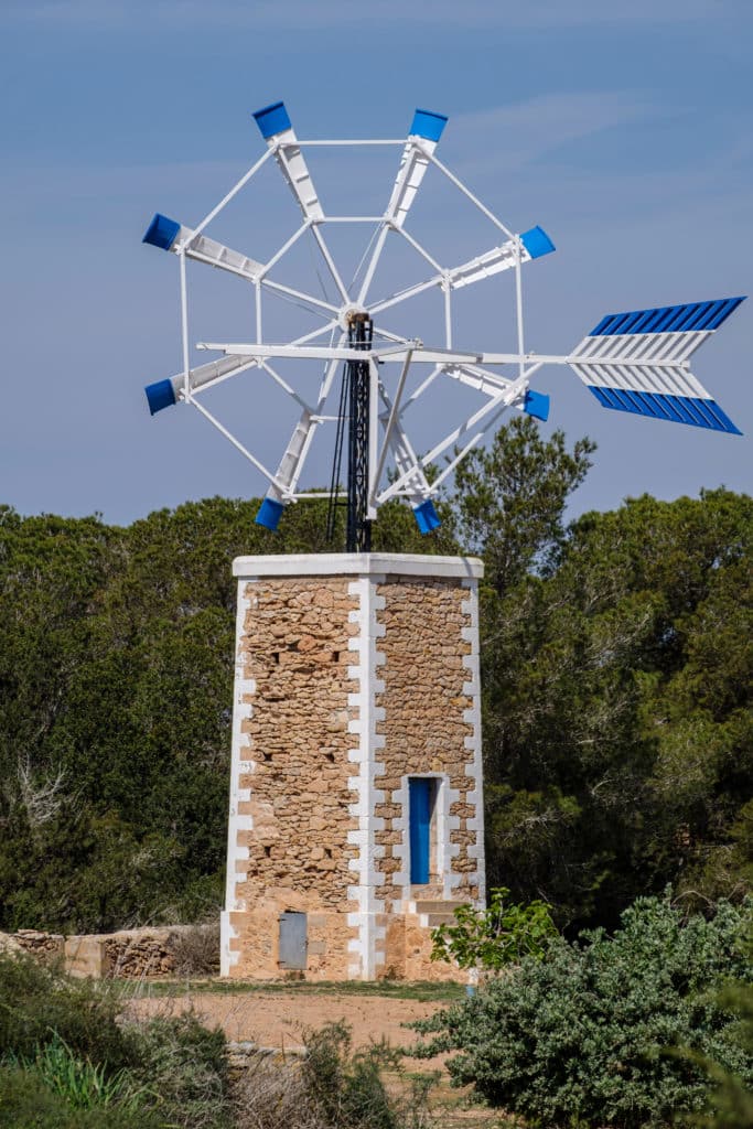 Caló d´en Trull windmill, Formentera, Pitiusas Islands, Balearic Community, Spain