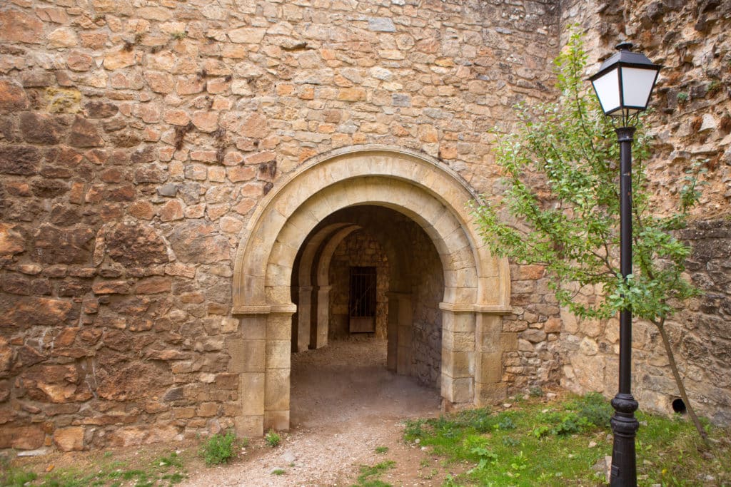 Puerta de San Bartolomé en Cañete, Cuenca