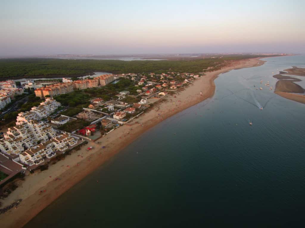 El Portil en la costa de Huelva ( Andalucia, España) El Portil pertenece al municipio de Punta Umbría y Nuevo Portil a Cartaya.