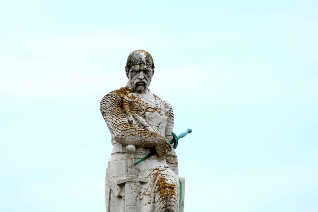 Estatua de Guzmán el Bueno