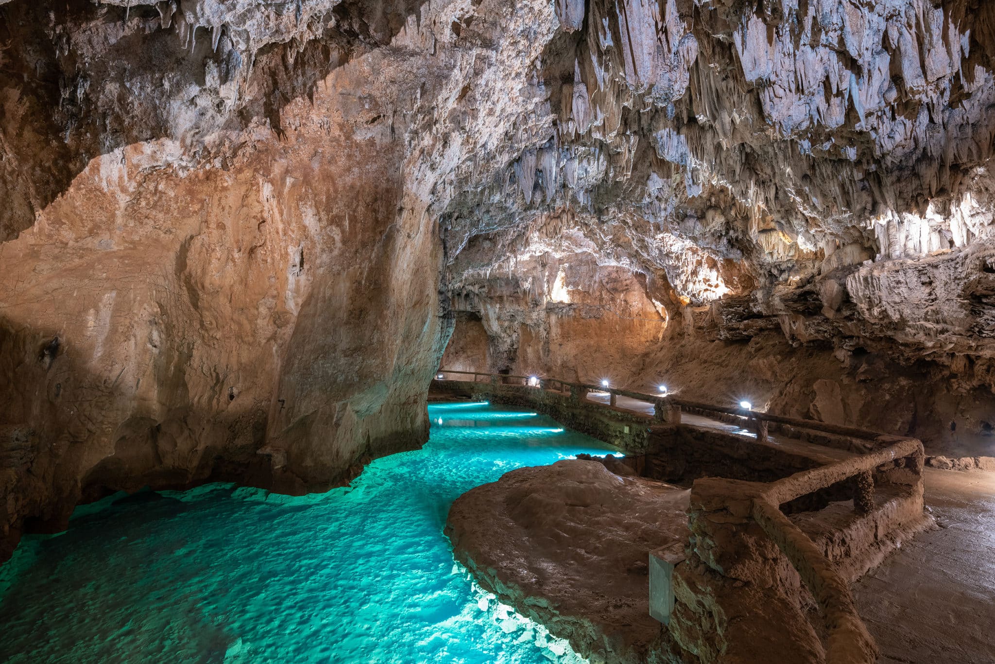 La Cueva De Valporquero El Lugar En El Que Se Ba an Las Hadas Blog 