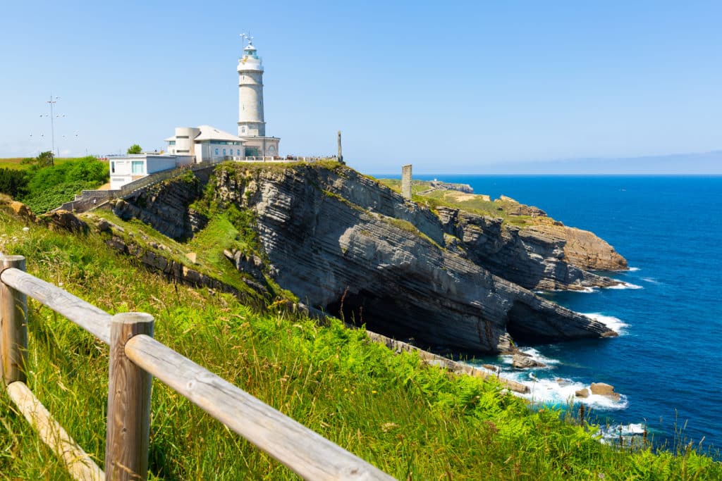 Faro de Cabo Mayor en Santander