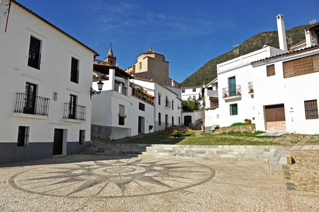 Linares de la sierra, uno de los pueblos más bonitos de Andalucía