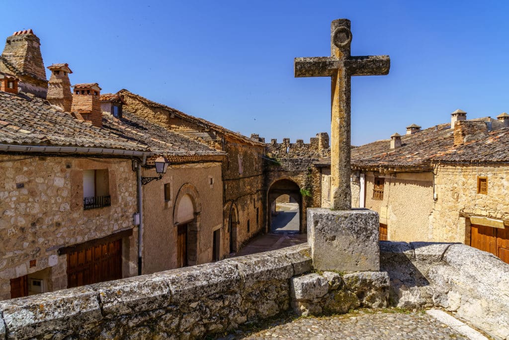 Maderuelo, uno de los pueblos medievales en Segovia