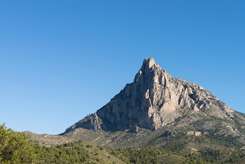 Puigcampana, una de las montañas más altas de Alicante
