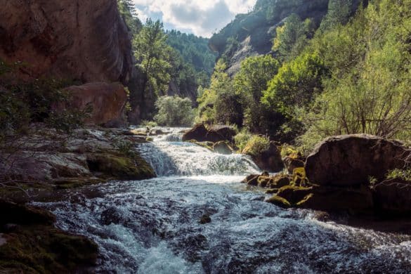 Ruta al nacimiento del río Pitarque: el monumento natural del Maestrazgo