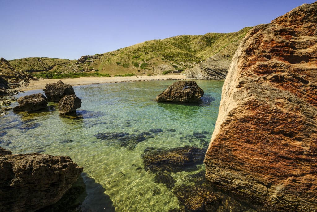 Playa de Cala En Calderer, Ferreries, Menorca, Islas Baleares, españa, europa. Calas en Menorca.